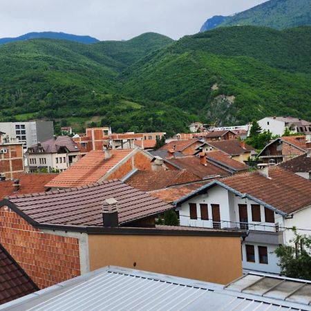 Lovely 1 Bedroom Within Walking Distance, Views Peje Bagian luar foto