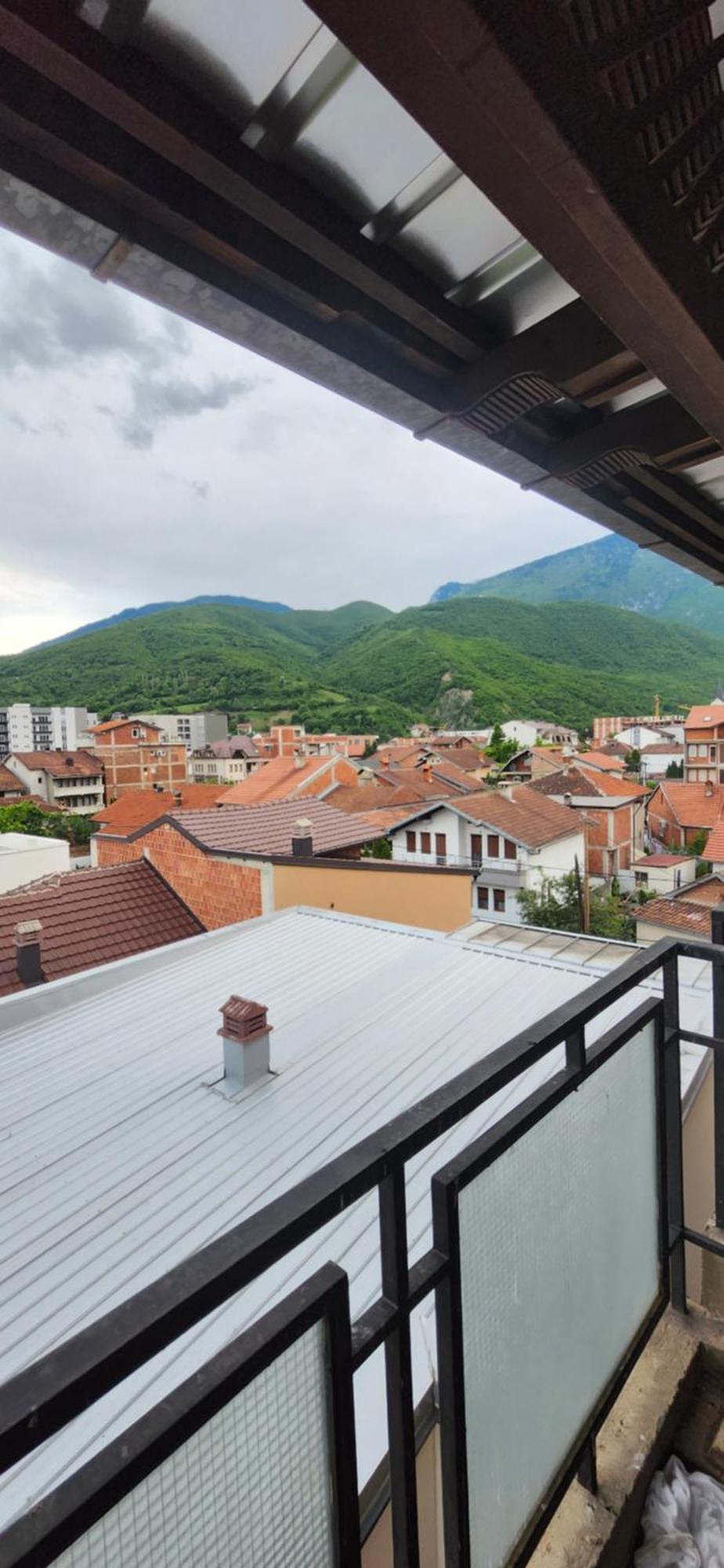 Lovely 1 Bedroom Within Walking Distance, Views Peje Bagian luar foto